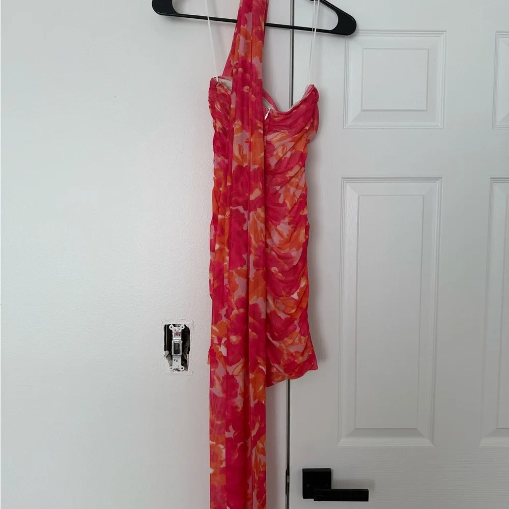 Hello Molly Fuchsia & Orange One-Shoulder Floral Dress - Picture 3 of 4